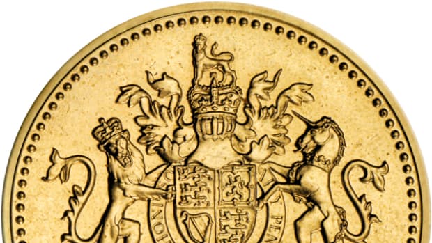 Reverse of Britain’s first circulating round pound, KM#933, issued 33 years ago in 1983 as a replacement for the one pound note. Image courtesy and © The Royal Mint.