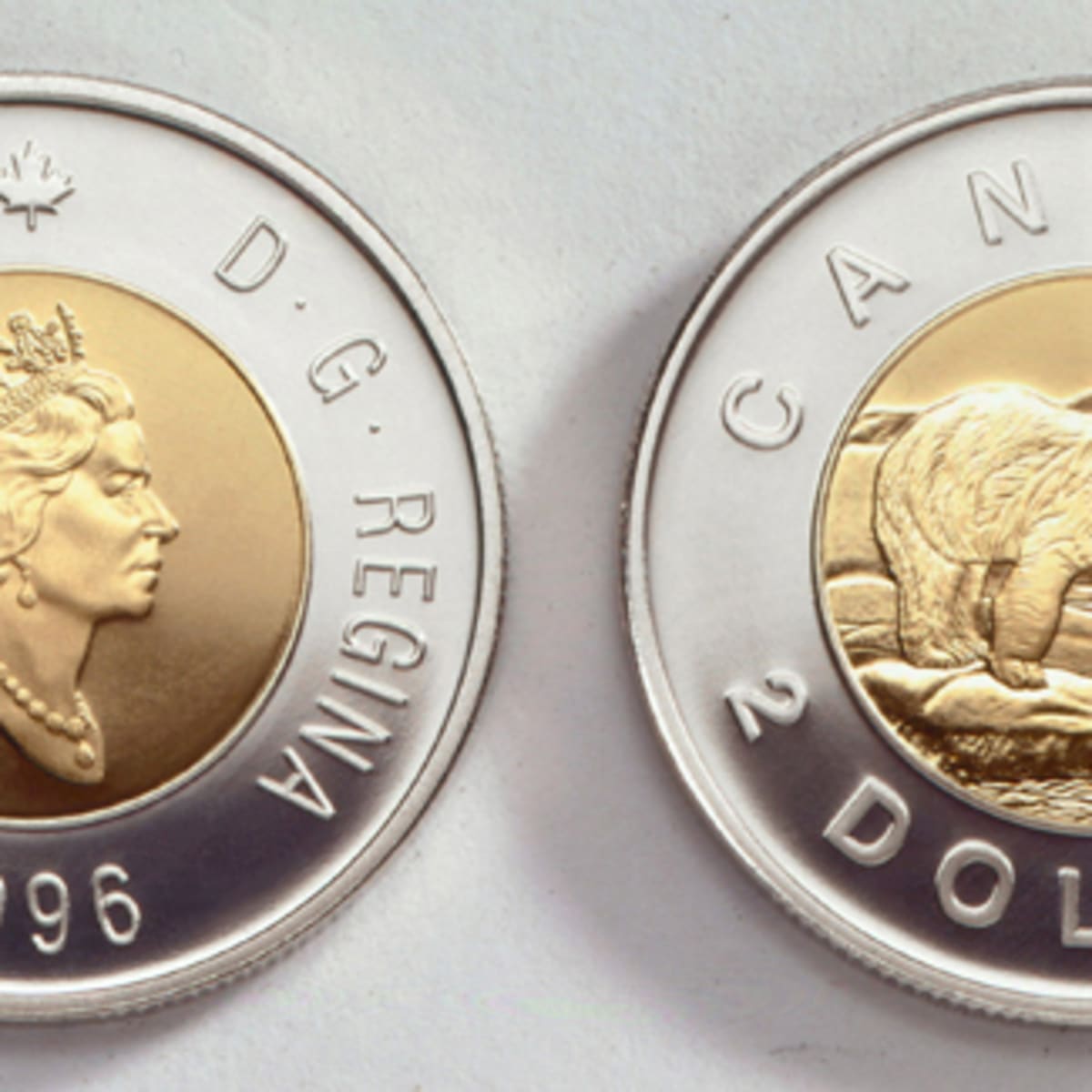 NICE GRADE 2008 Canada QUEBEC Toonie Two Dollar Coin RJ UNC 