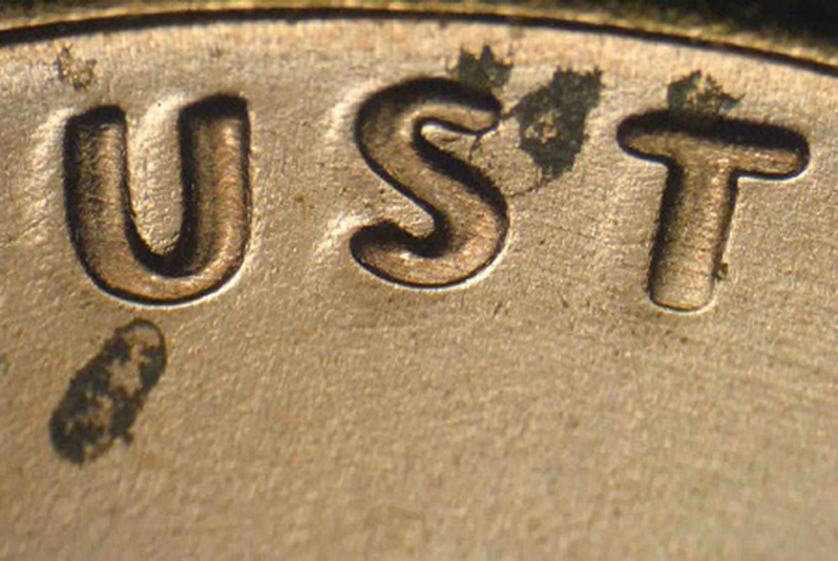 Doubling in the "UST" part of "IN GOD WE TRUST."