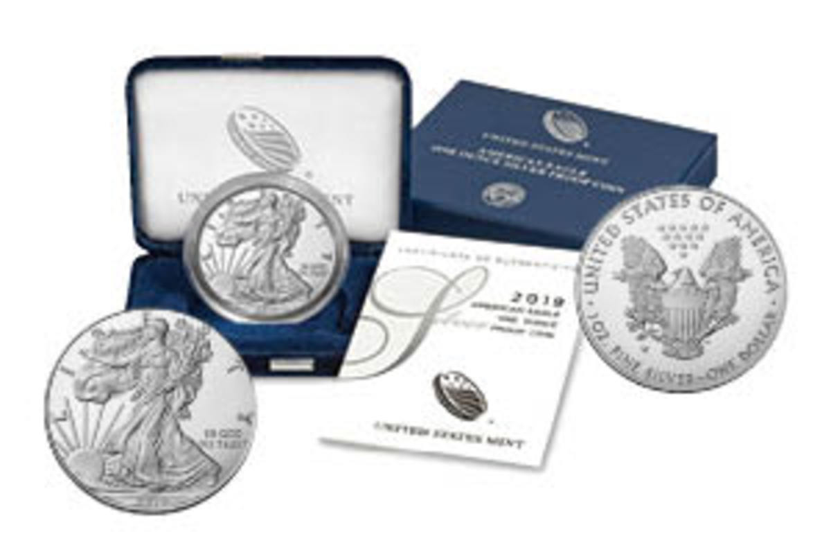 2019-W Uncirculated American Silver Eagle – obverse, presentation case and reverse.