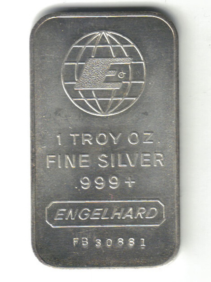 An Engelhard 1 troy ounce silver bar.