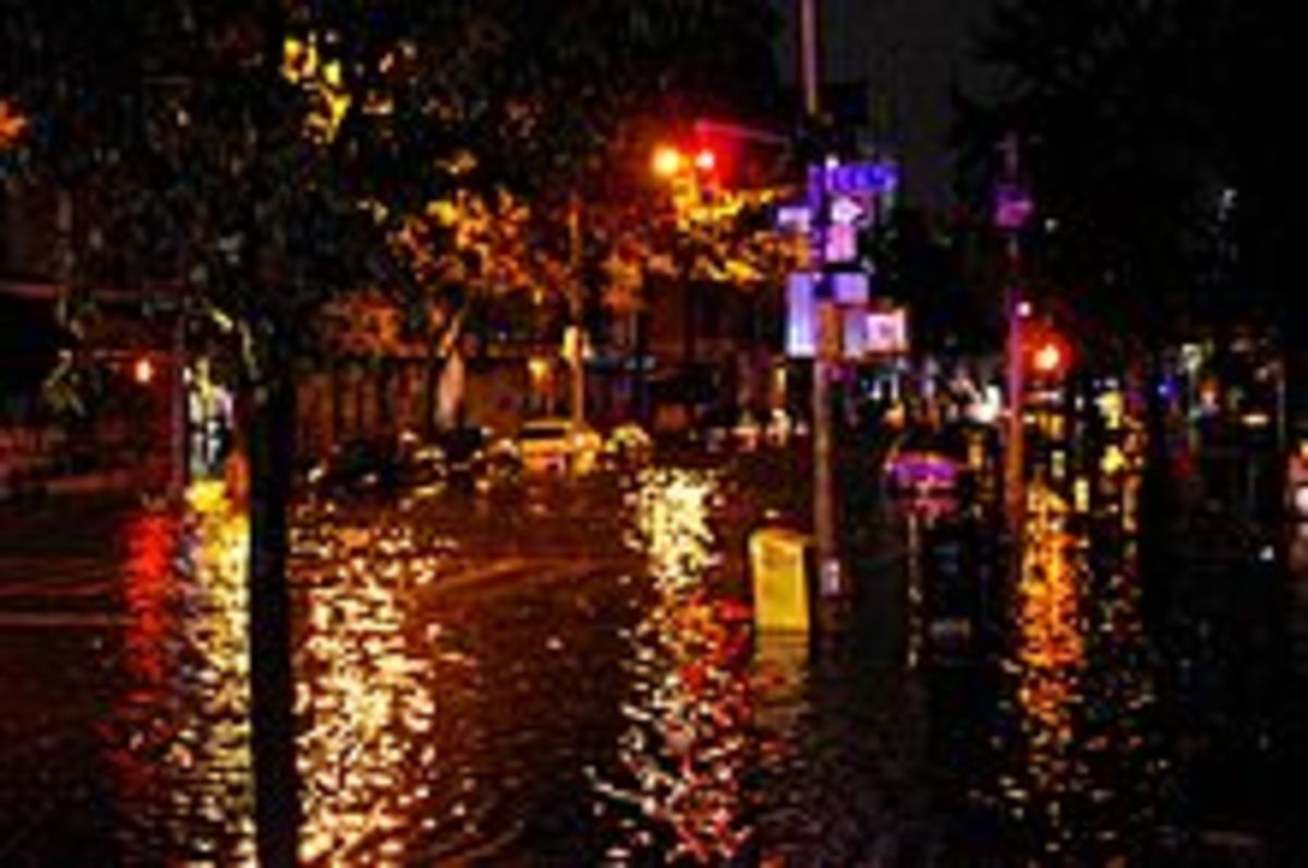 220px-Hurricane_Sandy_Flooding_Avenue_C_2012