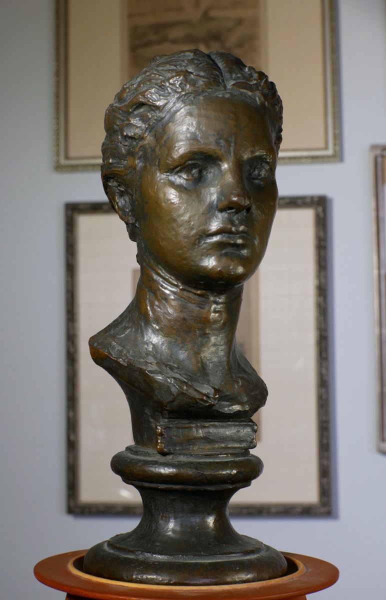 Saint-Gaudens’ first study head for 'Victory,' 1897, now in a private collection. Homer Saint-Gaudens tried to get Hettie Anderson to allow copies of it to be made, but she refused. So this sculpting, unlike a later Saint-Gaudens 'Victory' head, is unique. (Image courtesy Victor Pytko.) 