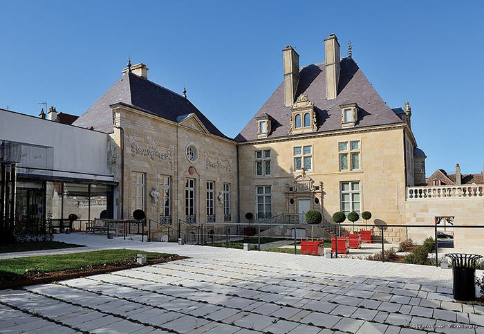 Intrinsic, Rather Than Collector Value, Tempts Thieves