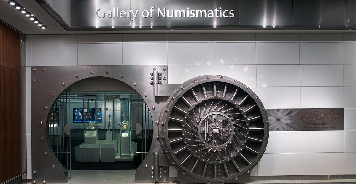 galleryofnumis_courtesysmithsonian.jpg