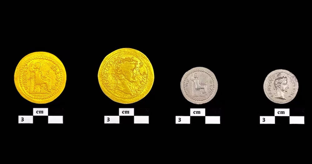 tell-abraq-imitation-roman-coins.jpg