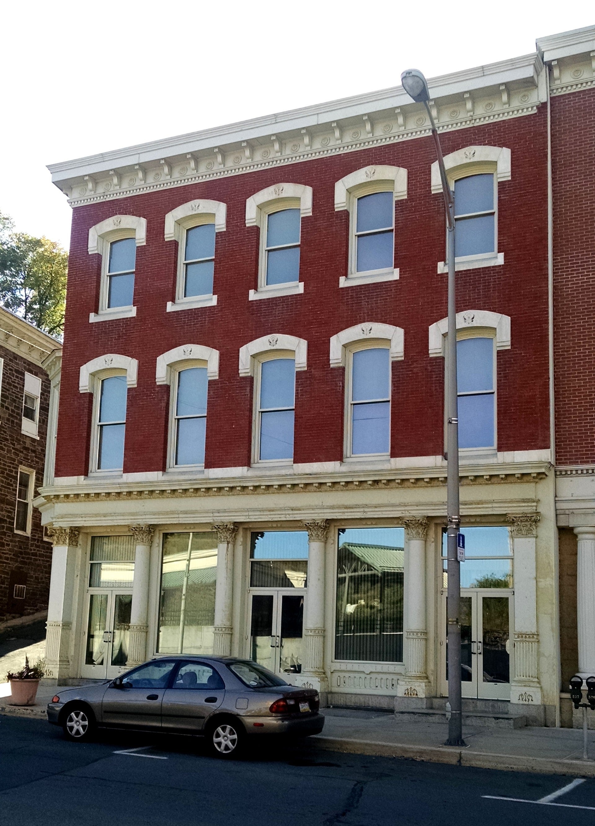 thumbnail_pottsville-merchants-nb.jpg