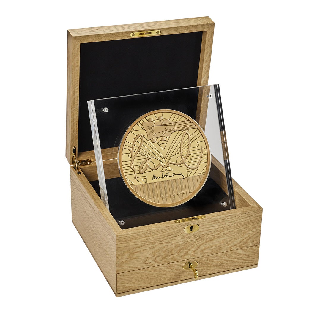 paul-mccartney-gold-5-kilo-commemorative.jpg